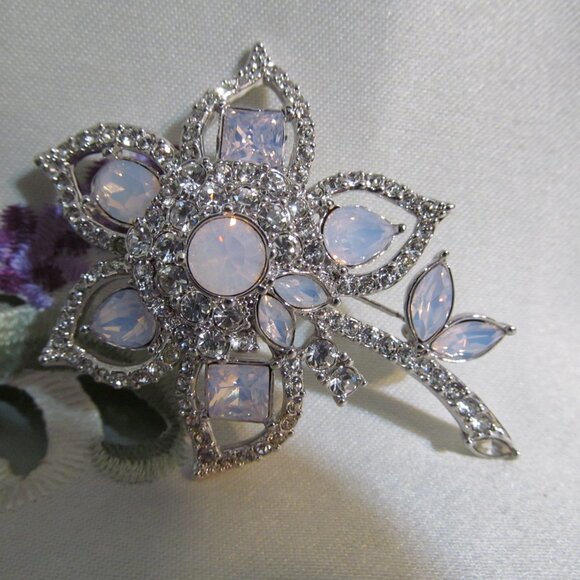 JTV Titanic Jewelry Collection Faux Opal & Faux Diamond Floral Pin - Gorgeous!! - Picture 13 of 16